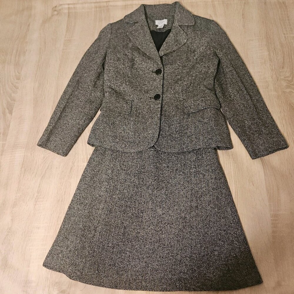 Ann Taylor Loft Size 0 Black Chevron Suit Set Blazer & Skirt Wool/ Silk Blend